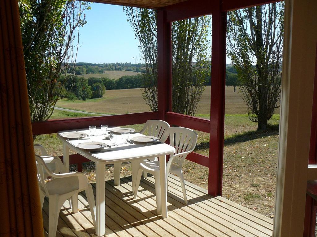Les Chalets Des Mousquetaires Mirepoix  Room photo