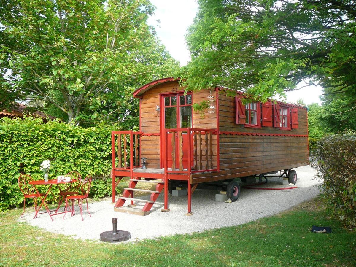 Les Chalets Des Mousquetaires Mirepoix  Exterior photo
